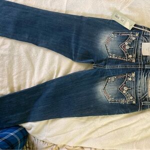 Blue Ankle Cropped Jeans with Decorative Stitching